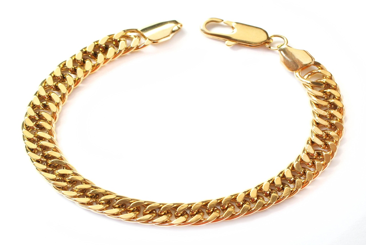 Anillo de oro