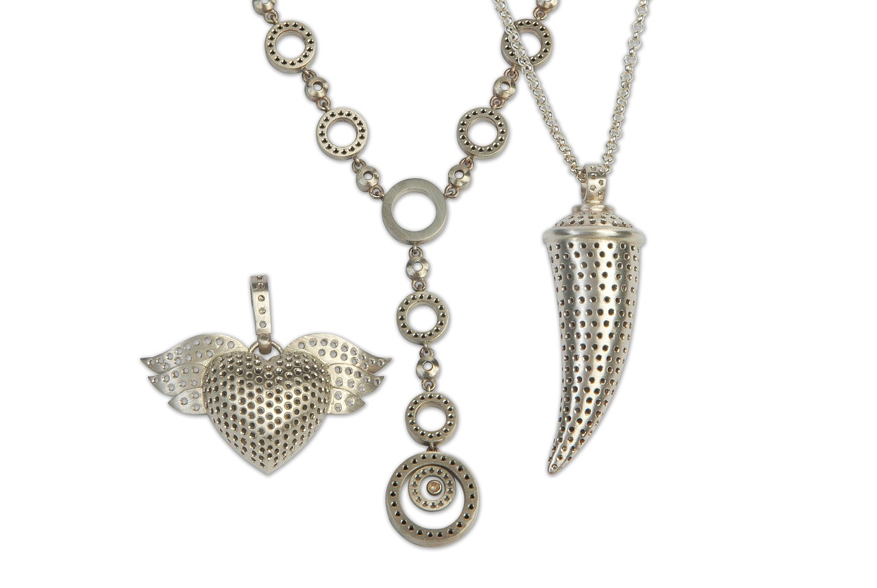 Collar de plata